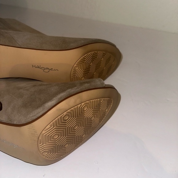 Halogen | Camden Suede Peep Toe Bootie in Taupe size 9 - Picture 7 of 8